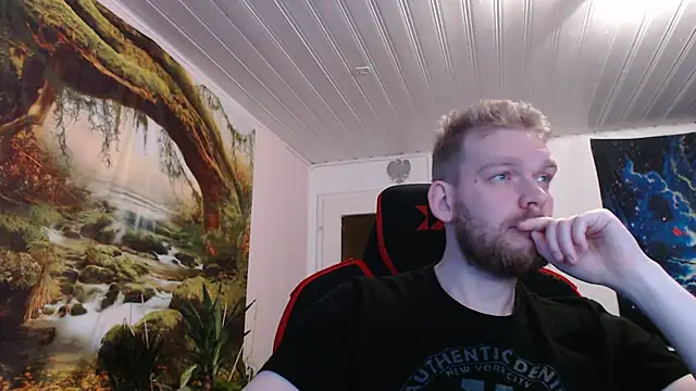 Snapshot of Justforfunc123 chatting on October 31, 3:07 am Justforfunc123 online show from October 31, 3:07 am