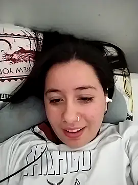 Snapshot of sweetie__annieee chatting on September 11, 5:18 am sweetie  annieee online show from September 11, 5:18 am