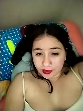 Snapshot of sweetie__annieee chatting on October 16, 5:30 am sweetie  annieee online show from October 16, 5:30 am