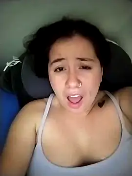 Snapshot of sweetie__annieee chatting on October 21, 5:08 am sweetie  annieee online show from October 21, 5:08 am