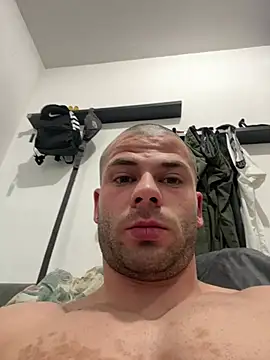 Snapshot of pesyelisa chatting on February 18, 2:59 pm pesyelisa online show from February 18, 2:59 pm