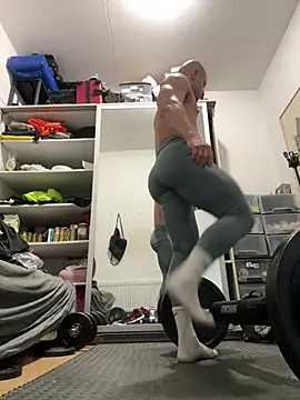 Snapshot of pesyelisa chatting on March 3, 3:53 pm pesyelisa online show from March 3, 3:53 pm