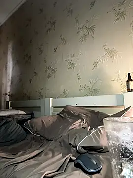 Naughtbaby 2025 online show from September 13, 3:12 pm