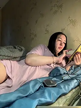 Naughtbaby 2025 online show from December 22, 1:08 pm