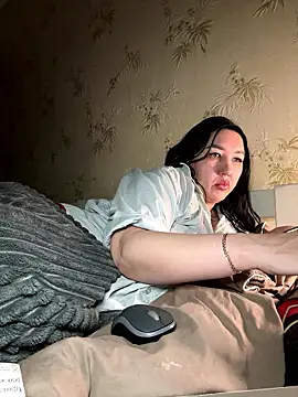 Naughtbaby 2025 online show from January 12, 2:11 pm