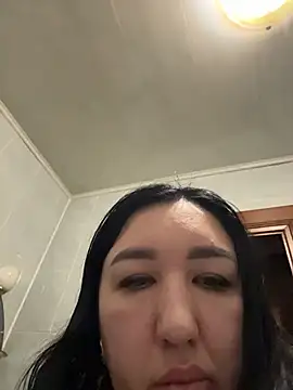 Naughtbaby 2025 online show from February 18, 1:40 pm