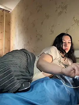 Naughtbaby 2025 online show from June 8, 1:33 pm