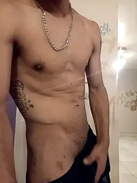 LeonRoots online show from February 10, 8:35 pm