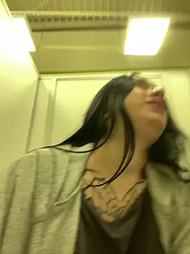 AlishaPrettyBlade online show from March 1, 9:40 am