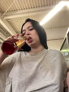 AlishaPrettyBlade online show from March 14, 6:21 am