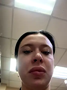 AlishaPrettyBlade online show from September 28, 11:04 am