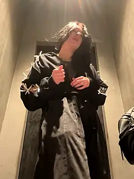 AlishaPrettyBlade online show from January 13, 5:24 am