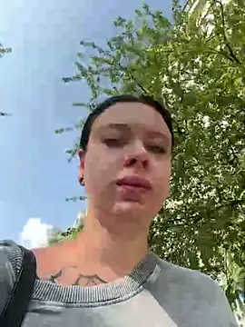 AlishaPrettyBlade online show from June 10, 3:18 am