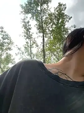 AlishaPrettyBlade online show from June 28, 5:24 am