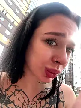 AlishaPrettyBlade online show from July 2, 2:00 am