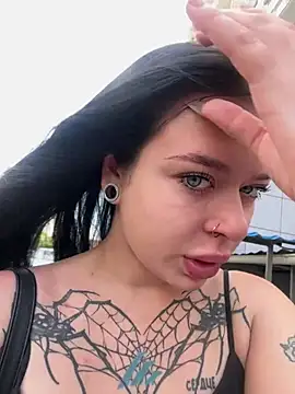 AlishaPrettyBlade online show from July 15, 4:51 am