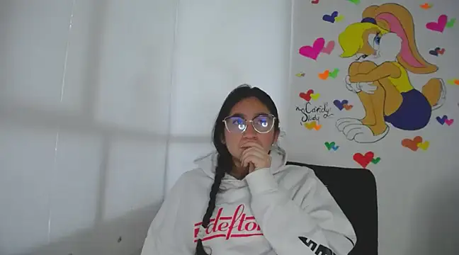 Snapshot of Arielle_lov chatting on February 27, 11:20 am Arielle lov online show from February 27, 11:20 am