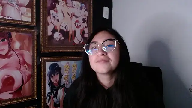 Snapshot of Arielle_lov chatting on March 5, 11:49 am Arielle lov online show from March 5, 11:49 am