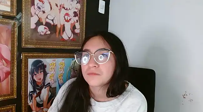 Snapshot of Arielle_lov chatting on March 8, 2:30 pm Arielle lov online show from March 8, 2:30 pm