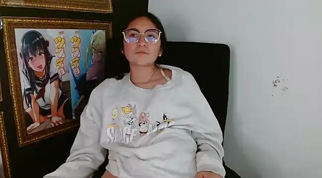 Snapshot of Arielle_lov chatting on March 8, 5:33 pm Arielle lov online show from March 8, 5:33 pm