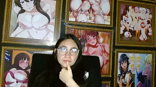 Snapshot of Arielle_lov chatting on March 14, 11:23 am Arielle lov online show from March 14, 11:23 am