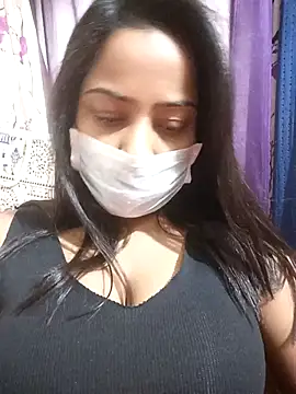 COZY ROZI online show from November 30, 12:20 pm