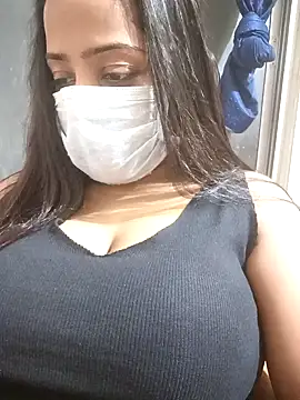 COZY ROZI online show from December 1, 4:56 pm