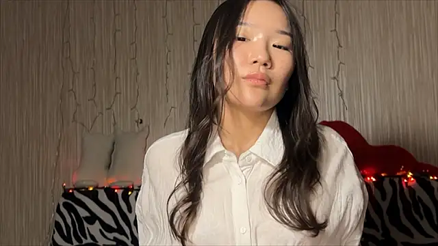 Snapshot of Asian_Vi chatting on March 17, 3:40 pm Asian Vi online show from March 17, 3:40 pm