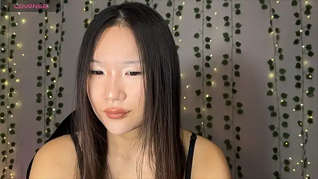 Snapshot of Asian_Vi chatting on October 18, 2:18 pm Asian Vi online show from October 18, 2:18 pm