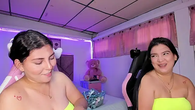 Cristal Smith20 online show from April 22, 11:34 am