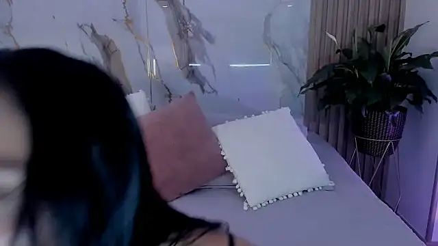 Snapshot of miss_martiina chatting on October 26, 10:04 pm miss martiina online show from October 26, 10:04 pm