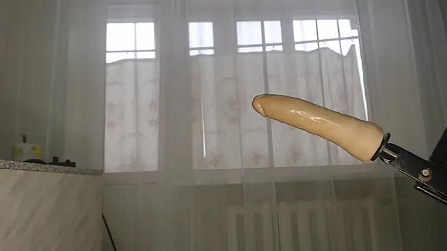 Snapshot of DreamMoon chatting on December 22, 9:17 am DreamMoon online show from December 22, 9:17 am