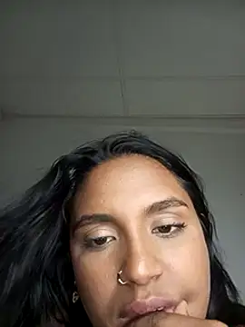 victoria roussee online show from February 19, 3:49 pm