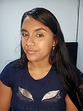 victoria roussee online show from February 25, 12:24 pm