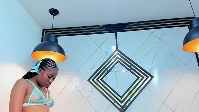 EmilyDiaaz online show from March 16, 4:23 pm