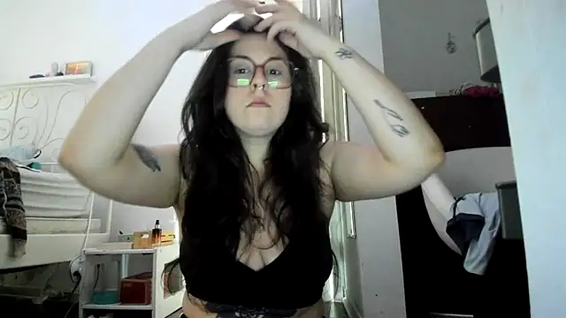 Rosiee69  online show from February 26, 8:33 pm