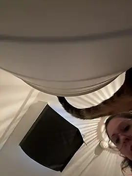 Rosiee69  online show from March 15, 12:45 pm