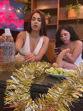 Alice surprise online show from March 1, 10:42 pm