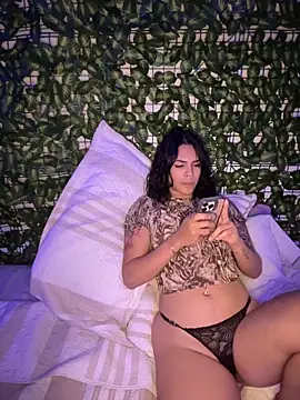 Alice surprise online show from March 4, 9:54 pm