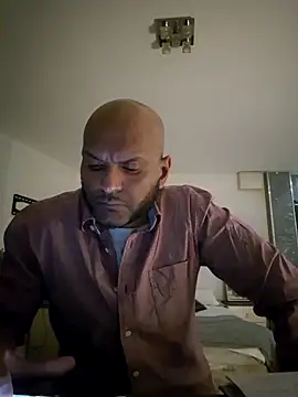 Snapshot of Mrnutella chatting on March 5, 9:48 pm Mrnutella online show from March 5, 9:48 pm