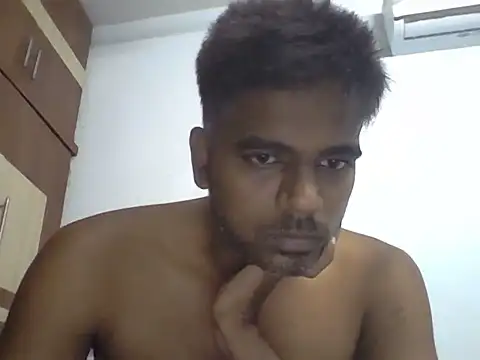 Snapshot of tamil_magan_naan chatting on August 5, 6:00 pm tamil magan naan online show from August 5, 6:00 pm