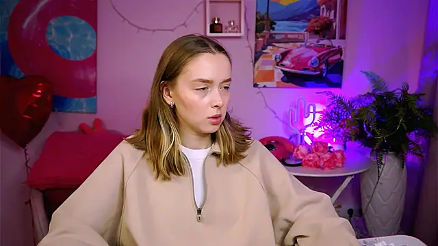 JenniferGraces online show from March 4, 8:02 am