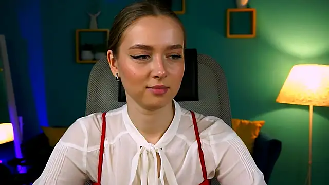 JenniferGraces online show from March 15, 4:32 pm