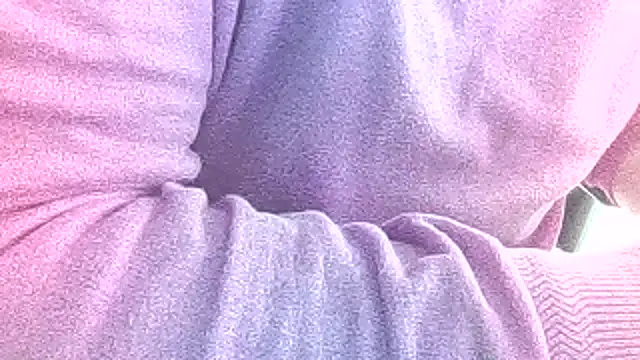 Snapshot of francoisM45 chatting on December 1, 8:30 am francoisM45 online show from December 1, 8:30 am