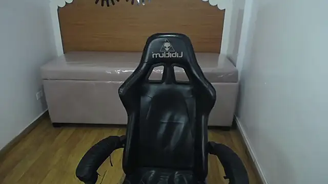 catalina25 t online show from October 4, 1:03 am