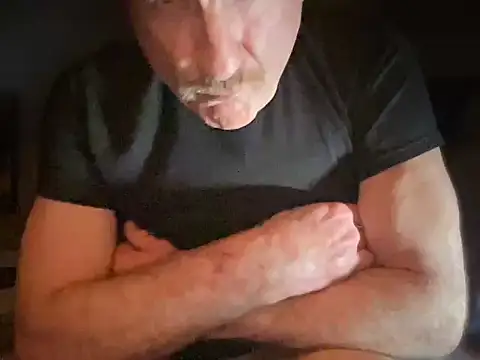 DominantDong online show from June 9, 11:33 am