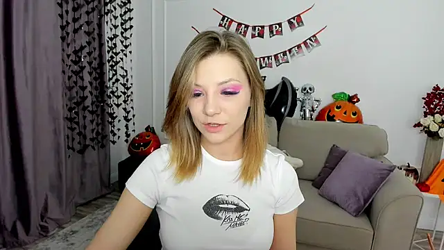 Snapshot of AmandaGracy_1 chatting on November 5, 11:21 am AmandaGracy 1 online show from November 5, 11:21 am