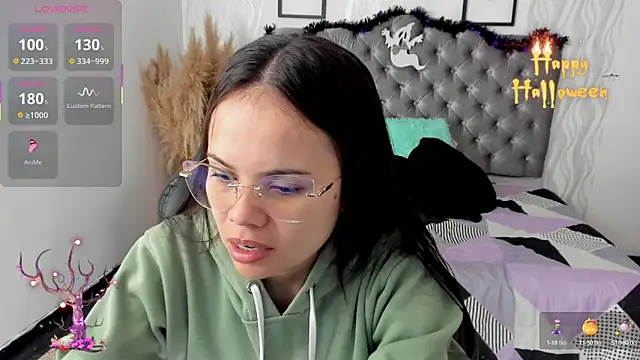 Kath latorre online show from October 25, 1:07 pm