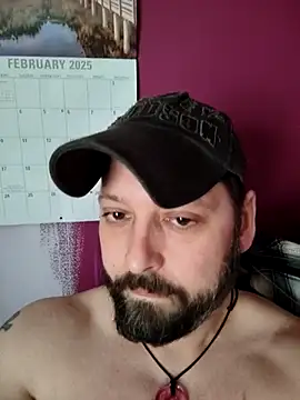 Snapshot of Cummaker69 chatting on February 17, 4:15 pm Cummaker69 online show from February 17, 4:15 pm