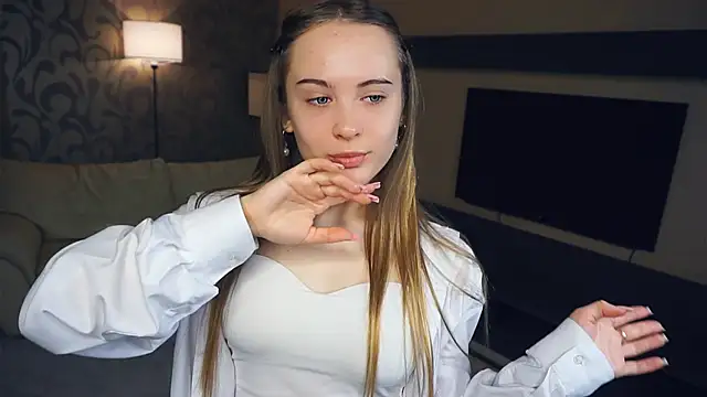 QuennaCoote online show from February 28, 5:59 am